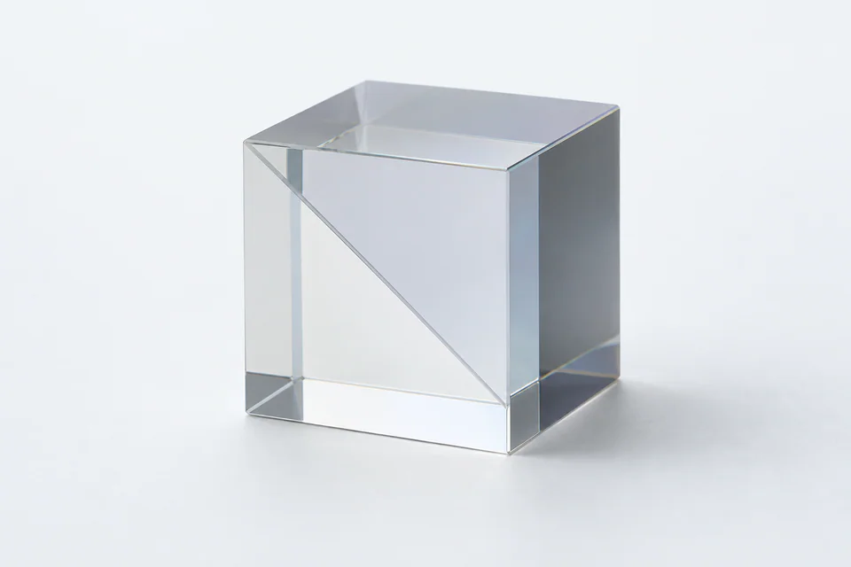 Illustrative single polarizing beam splitter cube